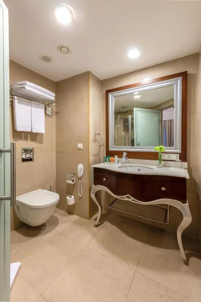 Economy Double or Twin Room